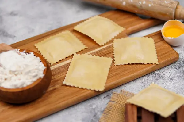 5 PEYNİRLİ RAVİOLİ