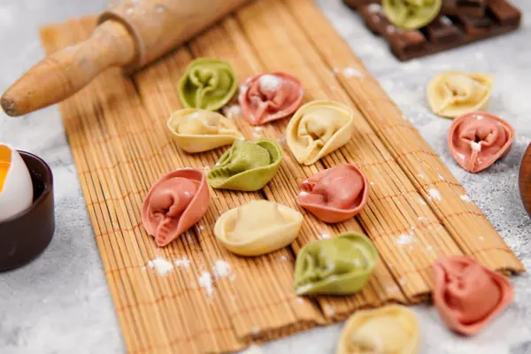 3 PEYNİRLİ TORTELLİNİ